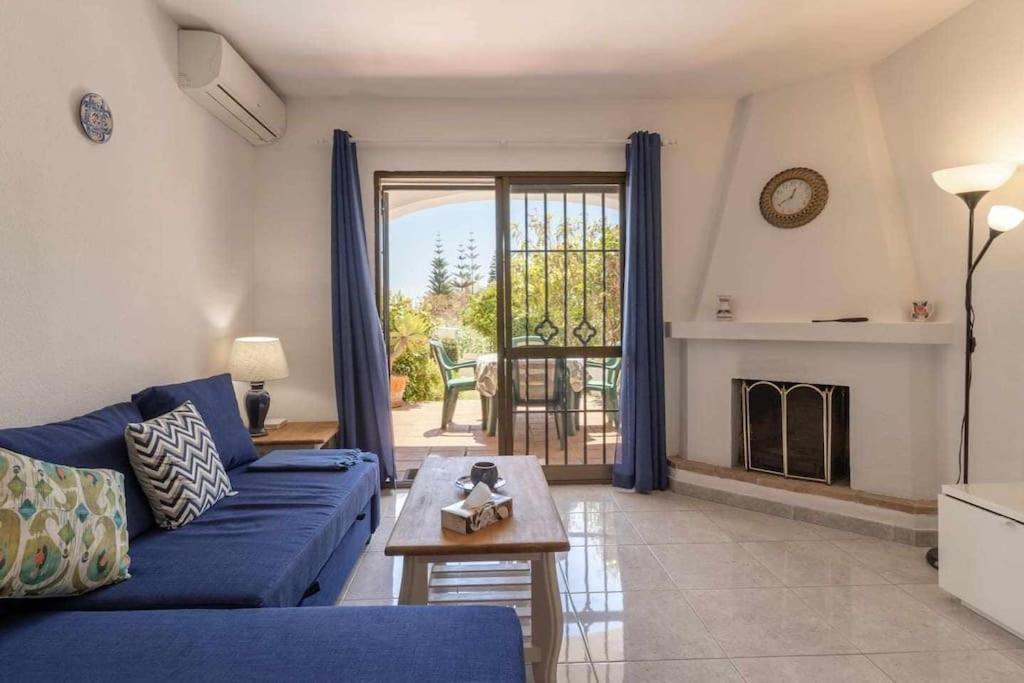 Tropicana Townhouse, 2 Bedroom Apartment Nerja